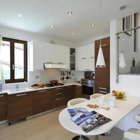 Sleeps 9 Pool Air Con 别墅 皮尔斯亚